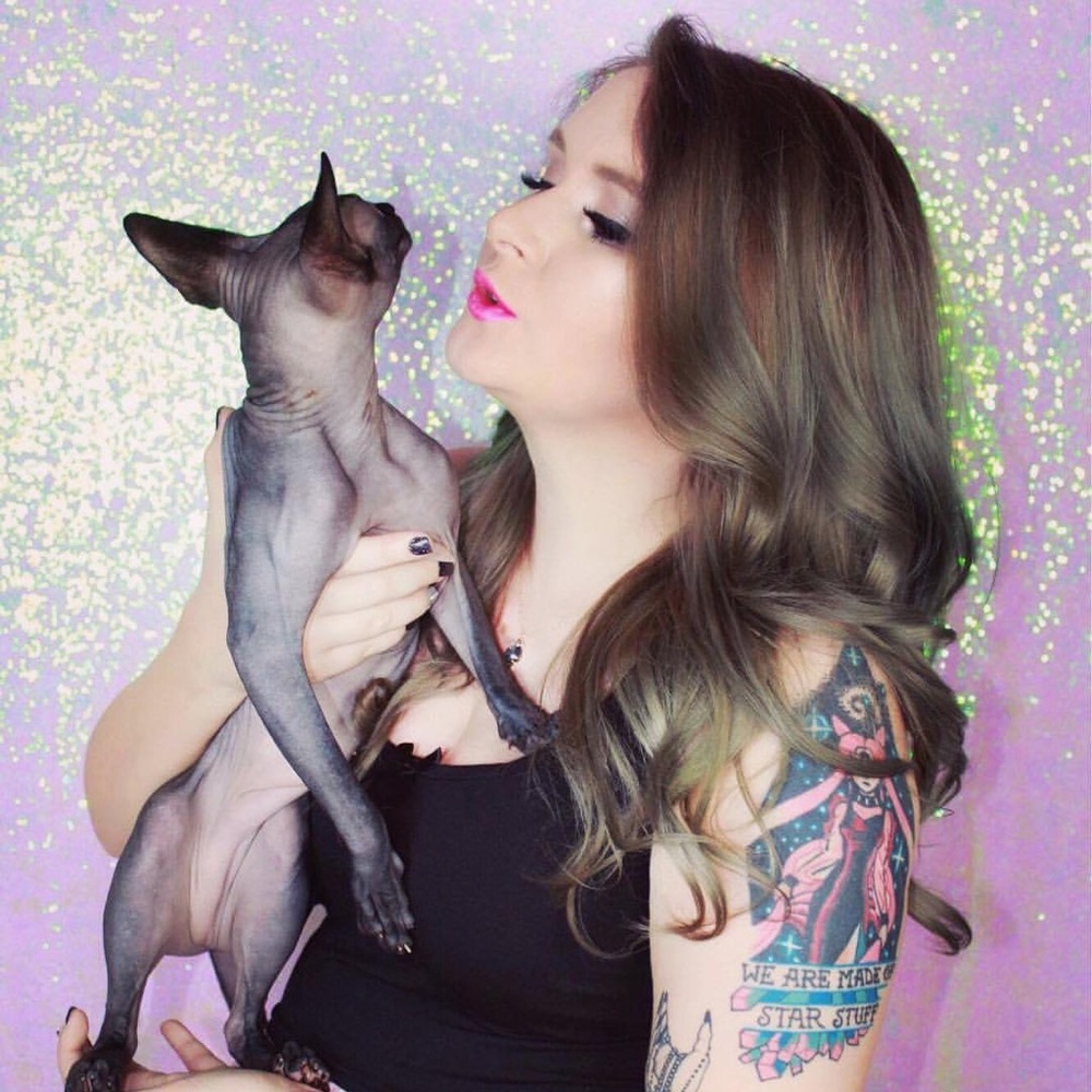 MEET THE POSHER 💖🔮🦄